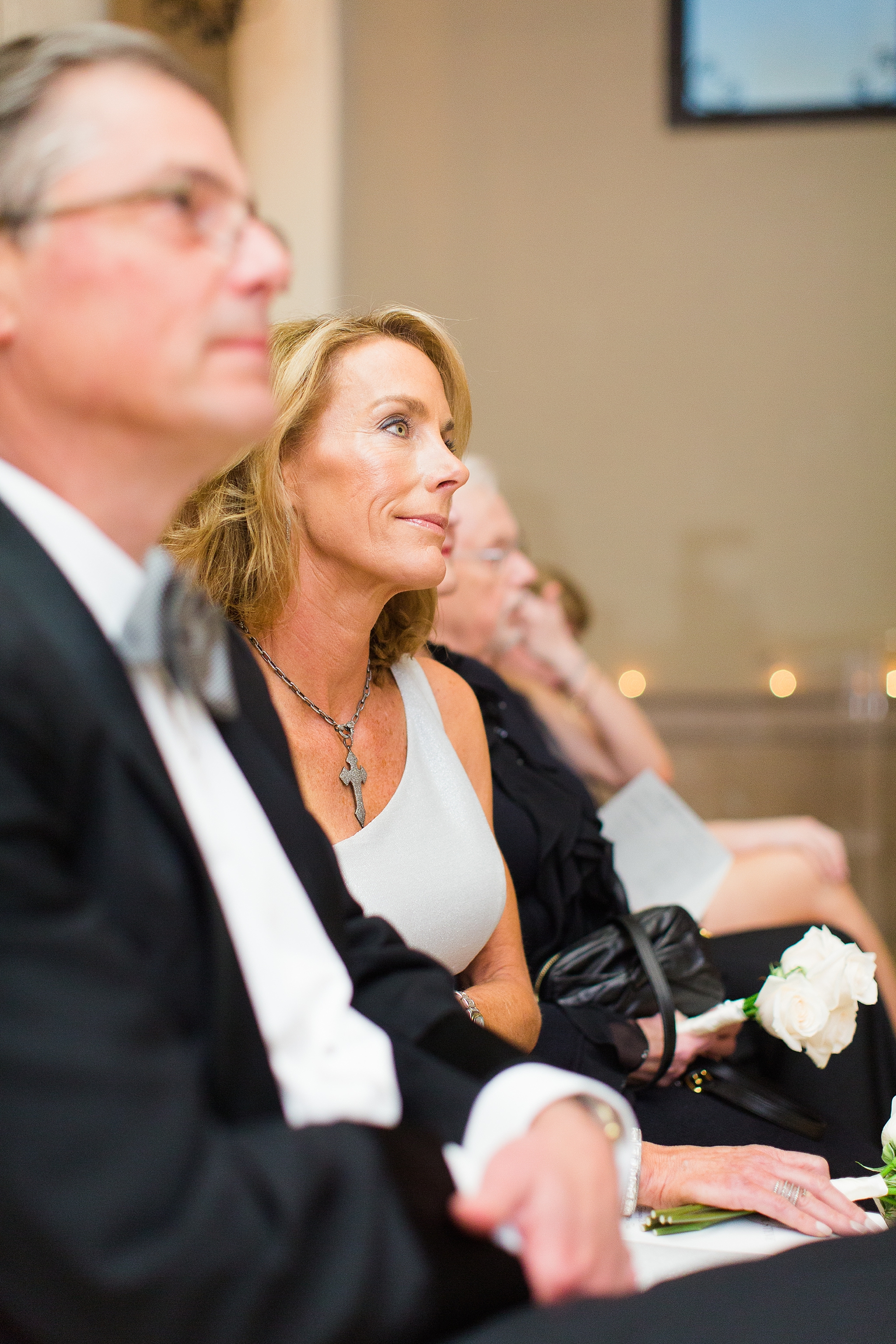 mother of bride crying during ceremony