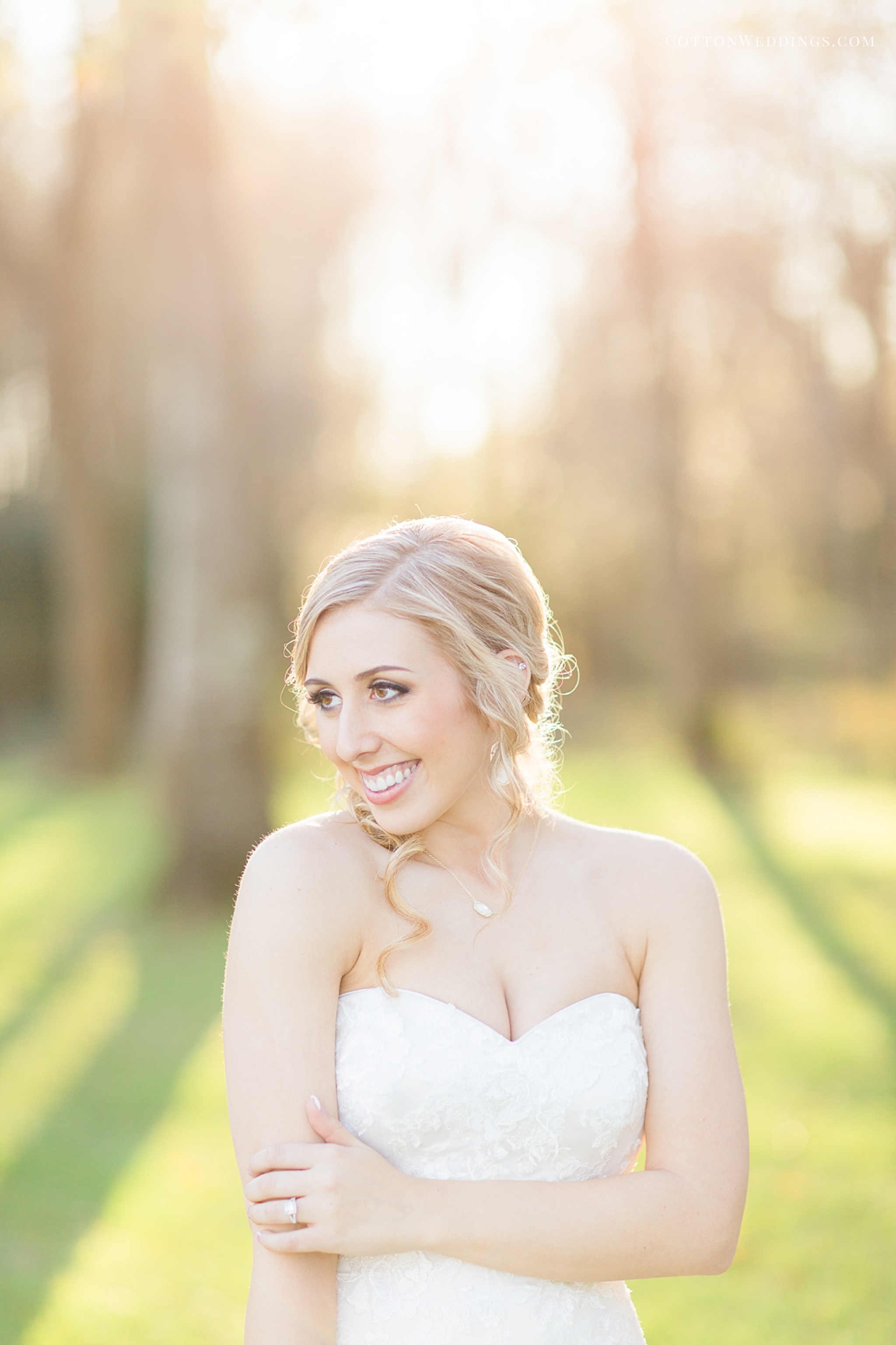natural outdoor bridal portraits